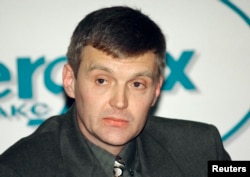 Александр Литвиненко в 1998 году